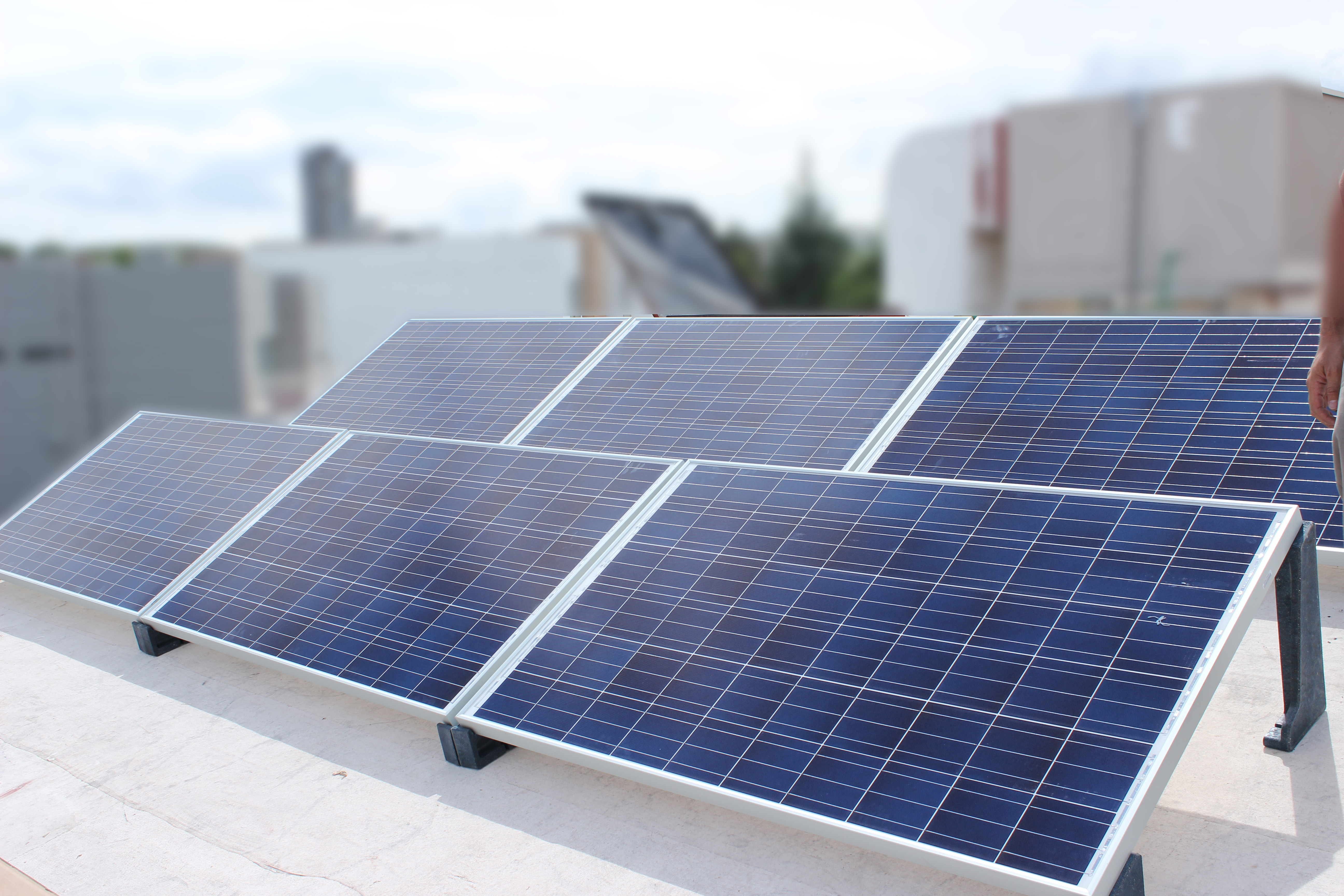 recurso renovable Fontanero Casi Razones para instalar un panel solar | Casa Myers Blog